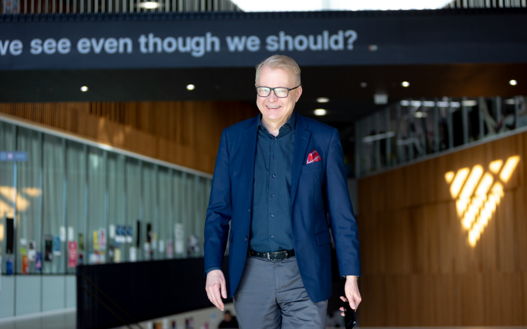 LinkedIn vs. CV: Why the Old-School Document Still Matters